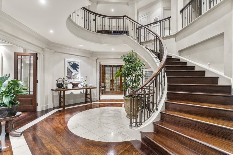 Photo of property in 84 Paritai Drive, Orakei, Auckland, 1071