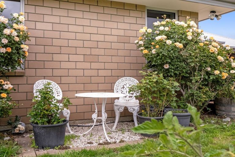 Photo of property in 9 Riverside Way, Amberley, 7410