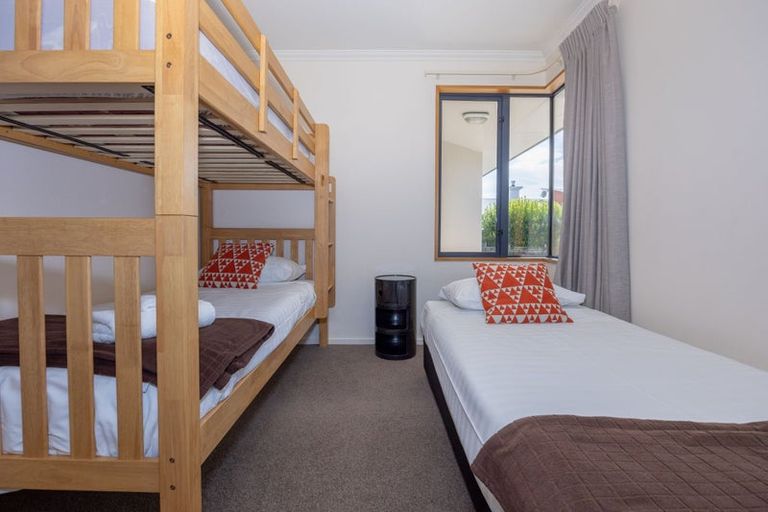 Photo of property in 115a Meadowstone Drive, Wanaka, 9305