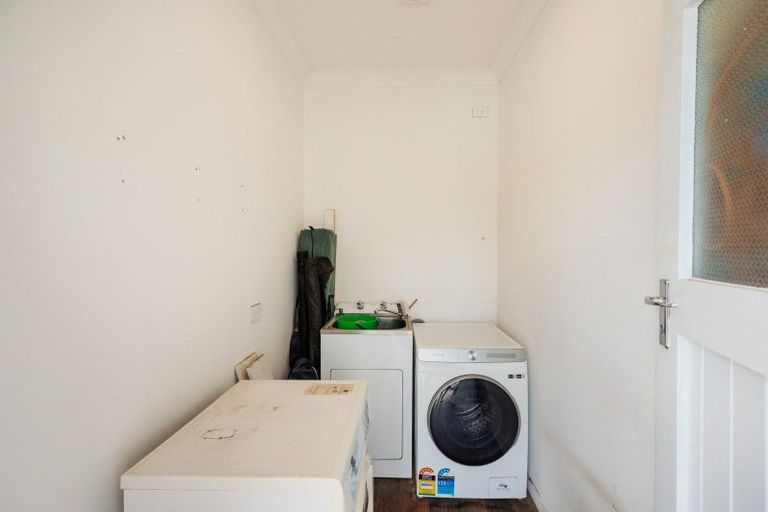 Photo of property in 11 East Street, Feilding, 4702