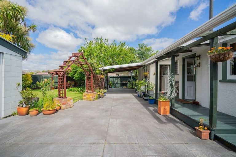 Photo of property in 8 Bletsoe Avenue, Spreydon, Christchurch, 8024