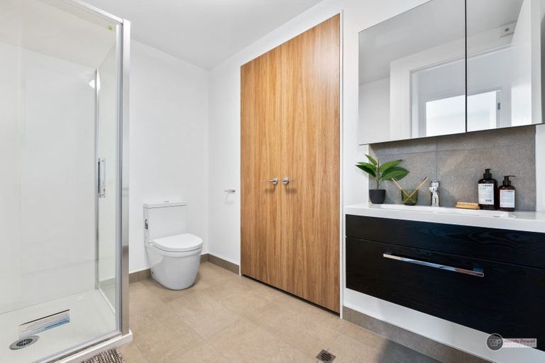 Photo of property in 203/94 Cambridge Terrace, Waterloo, Lower Hutt, 5011