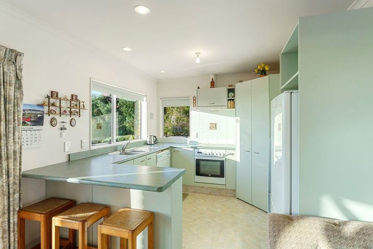 Photo of property in 227 Huia Street, Waikanae, 5391