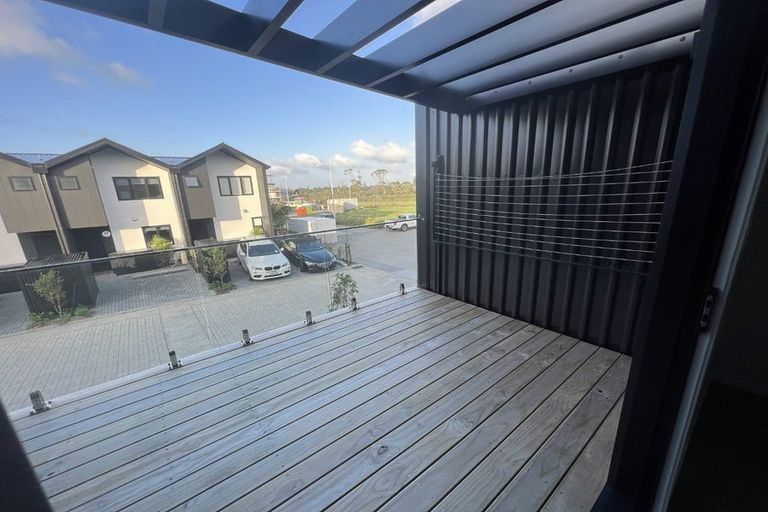 Photo of property in 12b Tikati Rise, Long Bay, Auckland, 0630