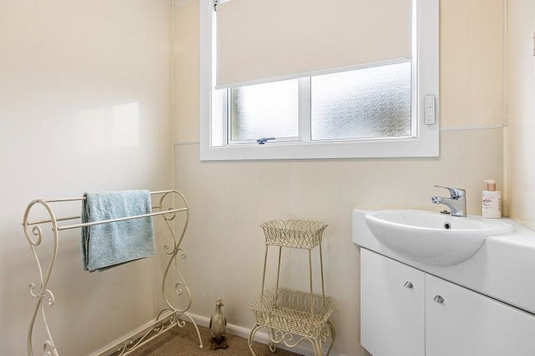 Photo of property in 1/5 Chislehurst Place, Bryndwr, Christchurch, 8052