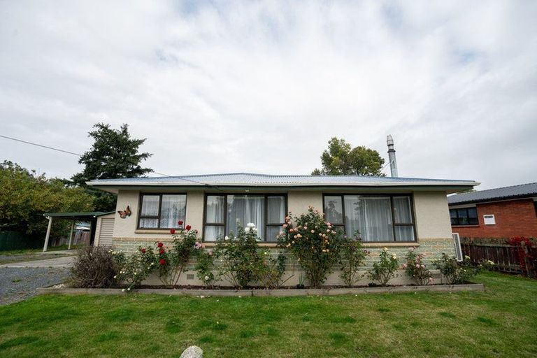 Photo of property in 19 High Street, Milton, 9220