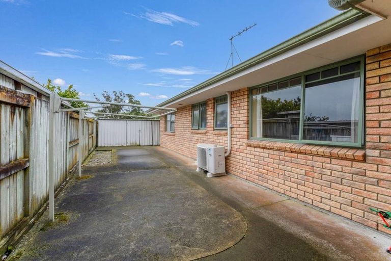 Photo of property in 30 Strachan Way, Highbury, Palmerston North, 4412