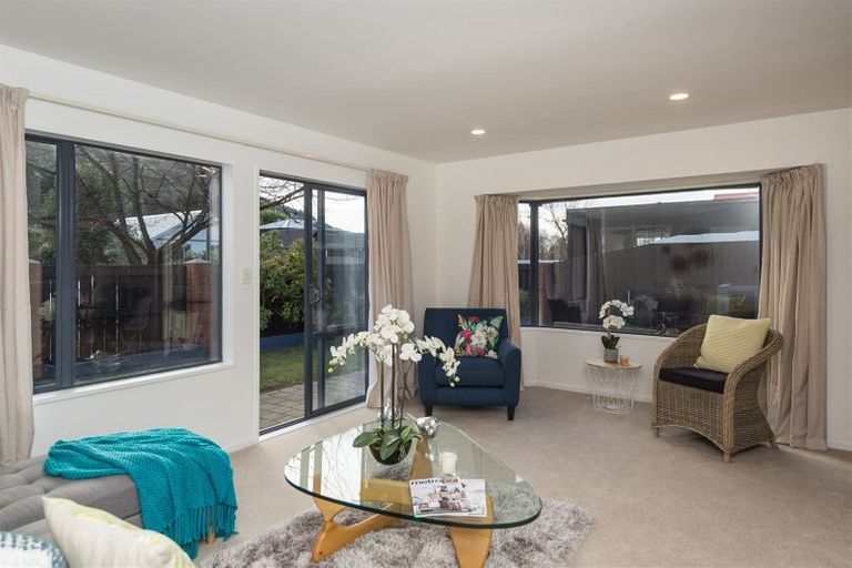 Photo of property in 33a Van Asch Street, Sumner, Christchurch, 8081