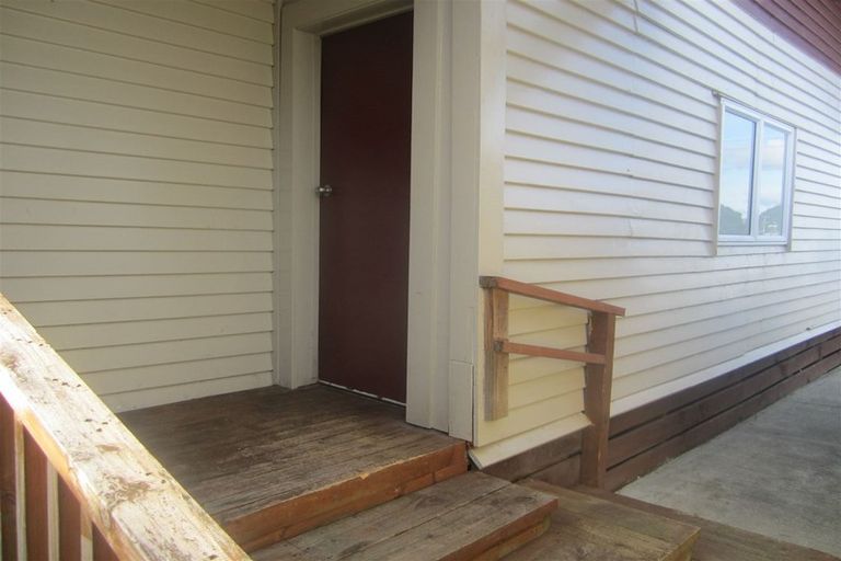 Photo of property in 2 Pitt Street, Cobden, Greymouth, 7802