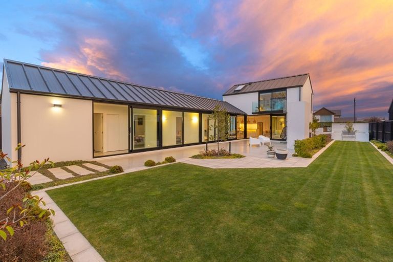 Photo of property in 44 Bluestone Drive, Parklands, Christchurch, 8083