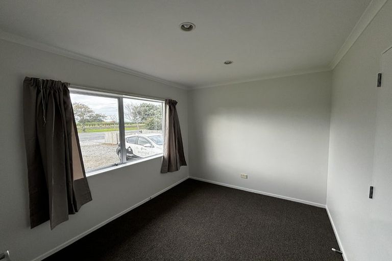 Photo of property in 369 Waihi Road, Normanby, Hawera, 4614