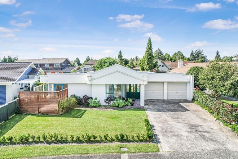 Photo of property in 24 Bernard Street, Chedworth, Hamilton, 3210