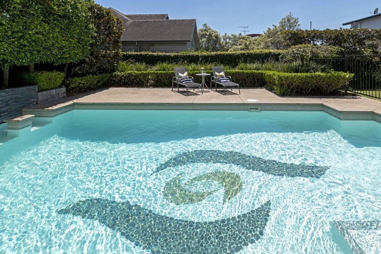 Photo of property in 13 Compass Way, Half Moon Bay, Auckland, 2012