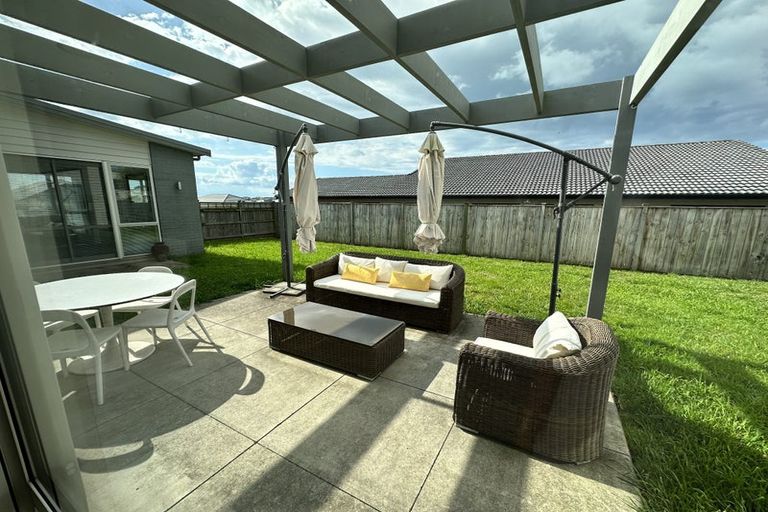 Photo of property in 20 Lydiard Place, Beachlands, Auckland, 2018