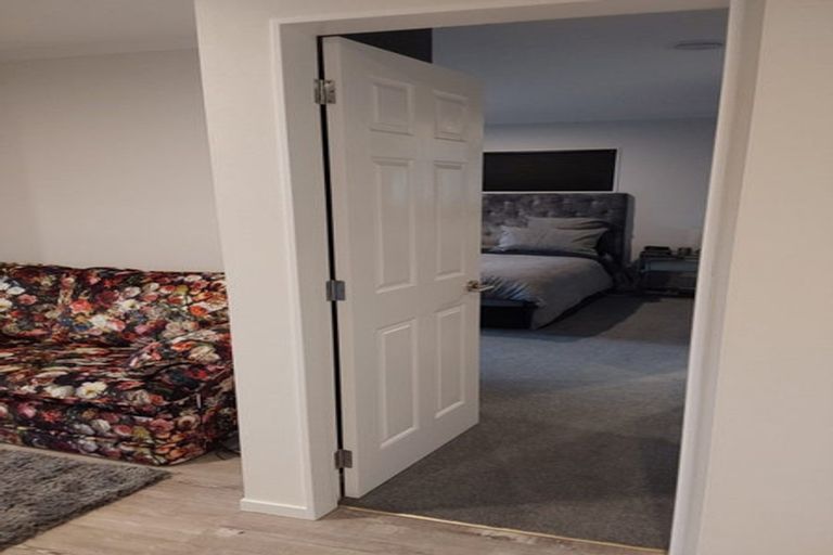 Photo of property in 4 Heaphy Place, Pukehangi, Rotorua, 3015