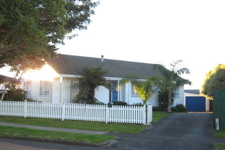 Photo of property in 7 Hadley Wood Drive, Wattle Downs, Auckland, 2103