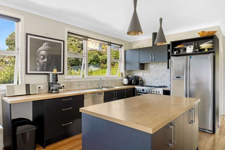 Photo of property in 223 Powderham Street, New Plymouth, 4310