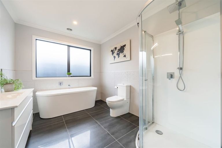 Photo of property in 7 Don Griffin Grove, Trentham, Upper Hutt, 5018