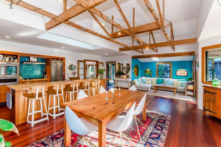 Photo of property in 48 Margaret Road, Raumati Beach, Paraparaumu, 5032