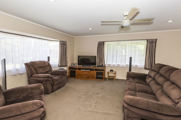 Photo of property in 168 Queen Street, Waiuku, 2123