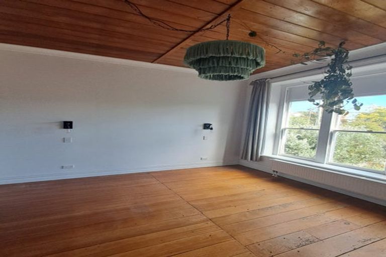 Photo of property in 1/96 Somerfield Street, Somerfield, Christchurch, 8024