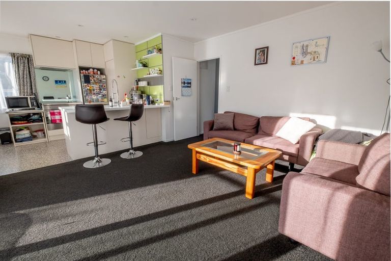 Photo of property in 2/13 Tapiri Street, Hataitai, Wellington, 6021