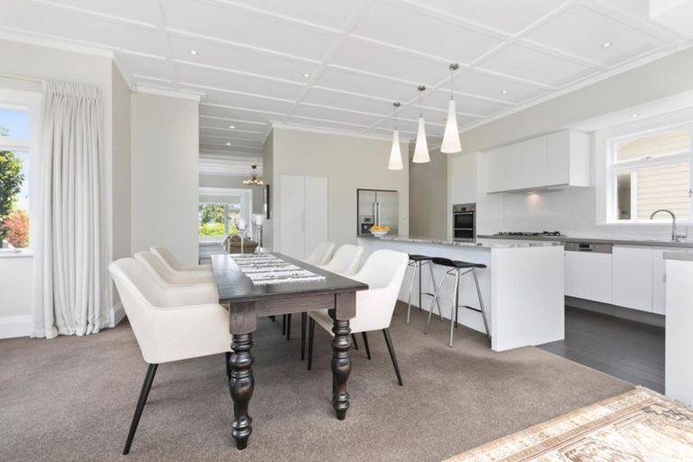 Photo of property in 17 Sixth Avenue, Tauranga, 3110