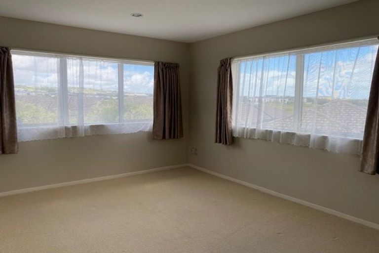 Photo of property in 5 Kerrykeel Drive, Flat Bush, Auckland, 2019