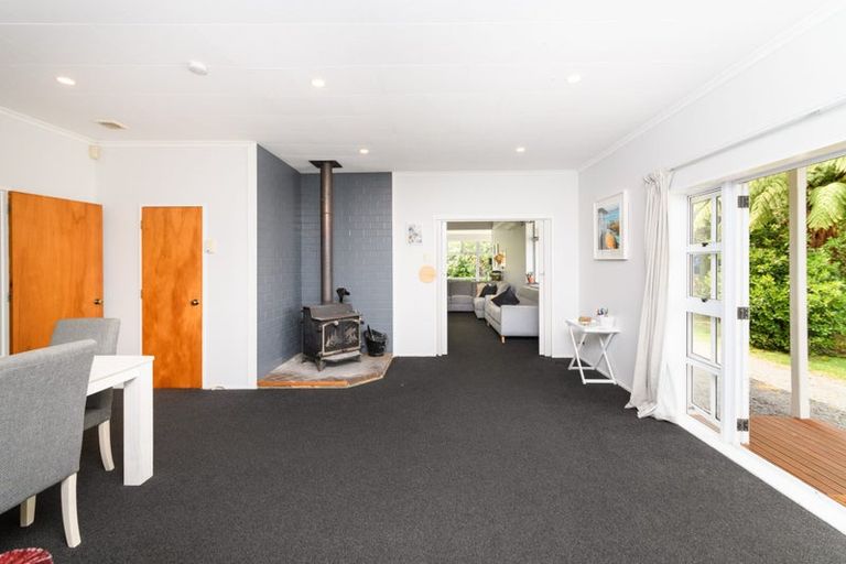 Photo of property in 1216 Rangiotu Road, Tiakitahuna, Palmerston North, 4477