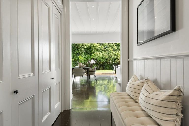 Photo of property in 154 Hinemoa Street, Birkenhead, Auckland, 0626