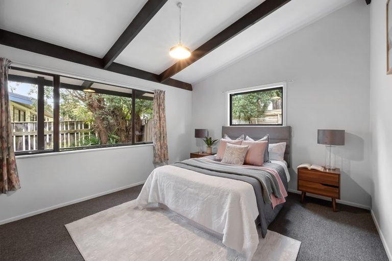 Photo of property in 105 Poplar Grove, Whalers Gate, New Plymouth, 4310