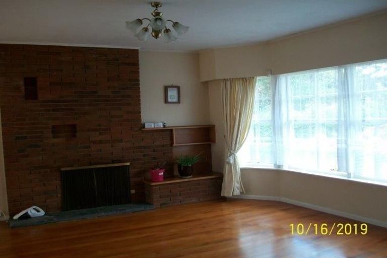 Photo of property in 228 Forrest Hill Road, Forrest Hill, Auckland, 0620