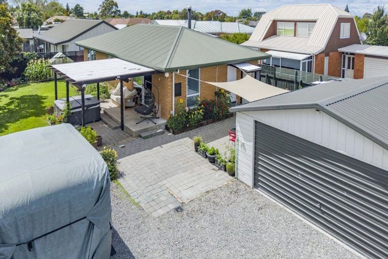 Photo of property in 102b West Belt, Rangiora, 7400