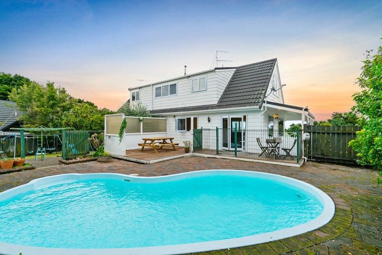 Photo of property in 67 Eugenia Rise, Totara Heights, Auckland, 2105