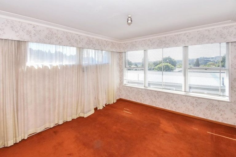 Photo of property in 2 Kahurangi Place, Hillpark, Auckland, 2102