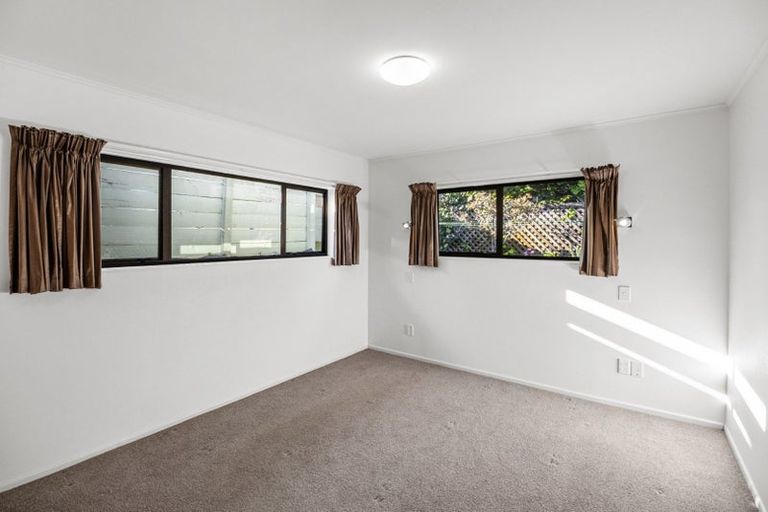 Photo of property in 4/476 Devon Street East, Strandon, New Plymouth, 4312