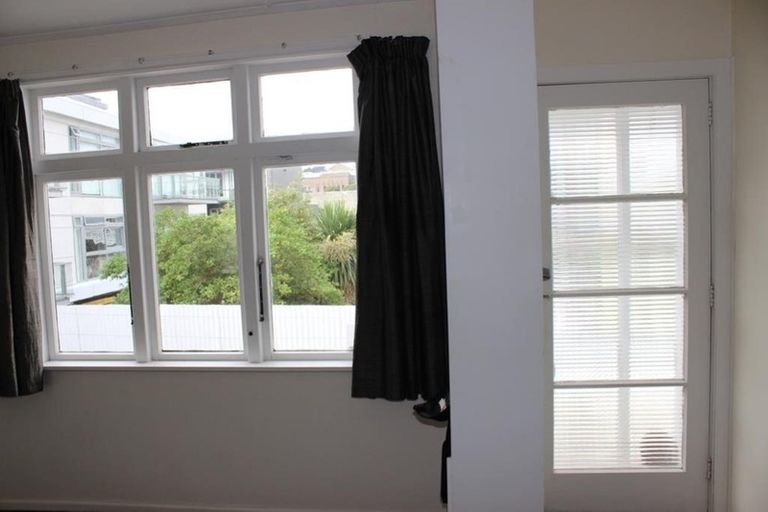 Photo of property in 4/14 Arlington Street, Mount Cook, Wellington, 6011