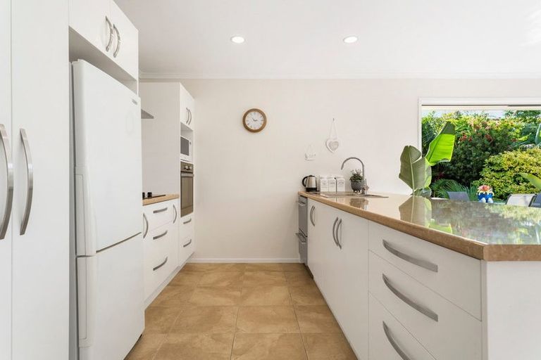 Photo of property in 45 Omega Place, Coastlands, Whakatane, 3120