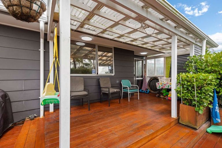 Photo of property in 26 Parakai Avenue, Parakai, 0830