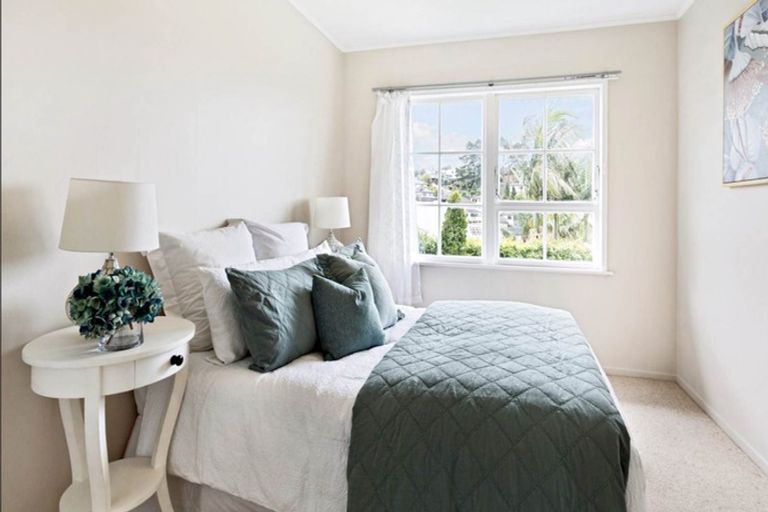 Photo of property in 1/63 Langana Avenue, Browns Bay, Auckland, 0630