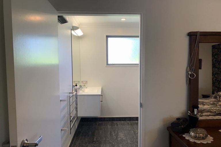 Photo of property in 1 Sunhaven Cove, Cromwell, 9310