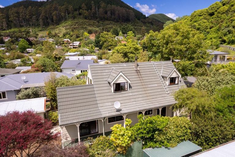 Photo of property in 8 Robinson Road, The Brook, Nelson, 7010