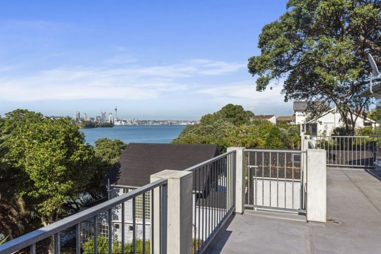 Photo of property in 69 Norwood Road, Bayswater, Auckland, 0622