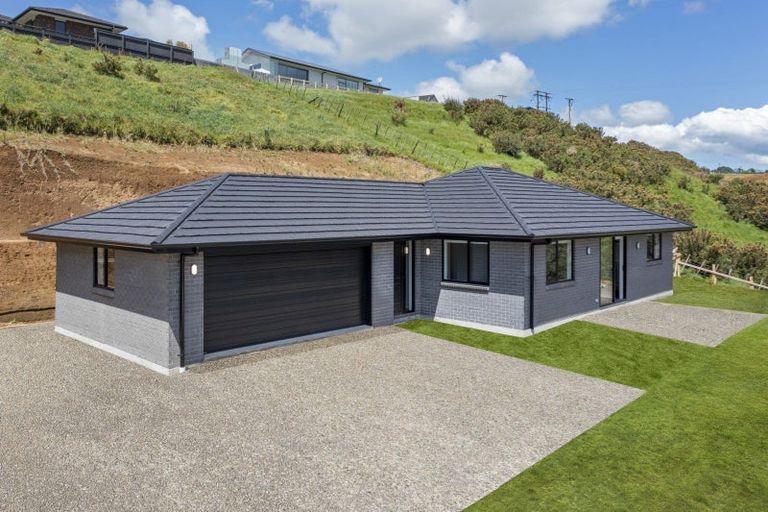 Photo of property in 64 Fernbrook Drive, Hurworth, New Plymouth, 4310