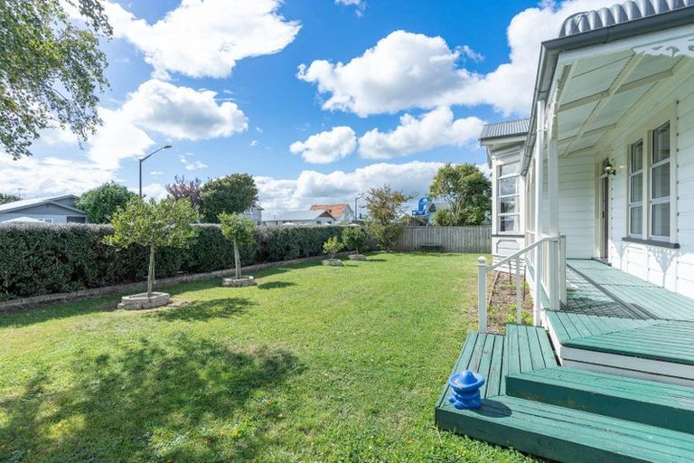 Photo of property in 1 Bryant Street, Takaro, Palmerston North, 4412