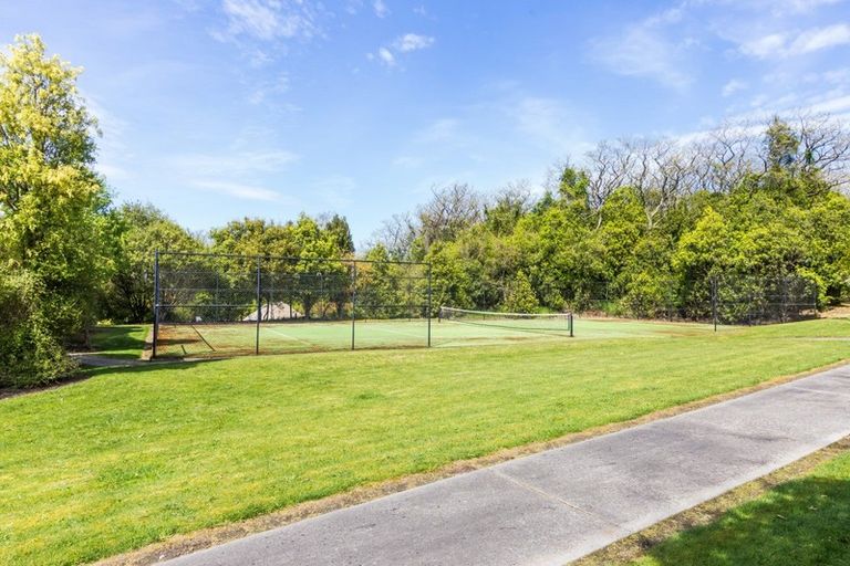 Photo of property in 83 Parawera Drive, Acacia Bay, Taupo, 3330