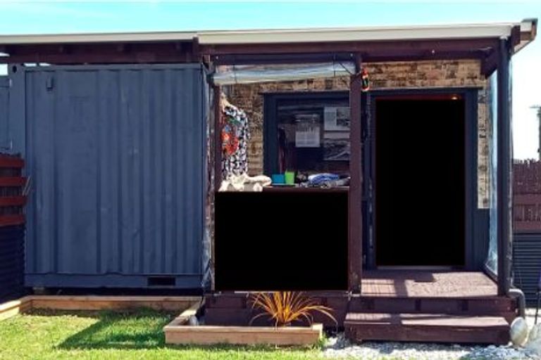 Photo of property in 1 Tramway Street, Ross, 7812