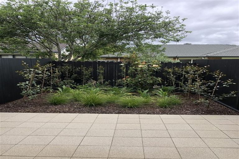 Photo of property in 4/47a Huntington Drive, Huntington Park, Auckland, 2013