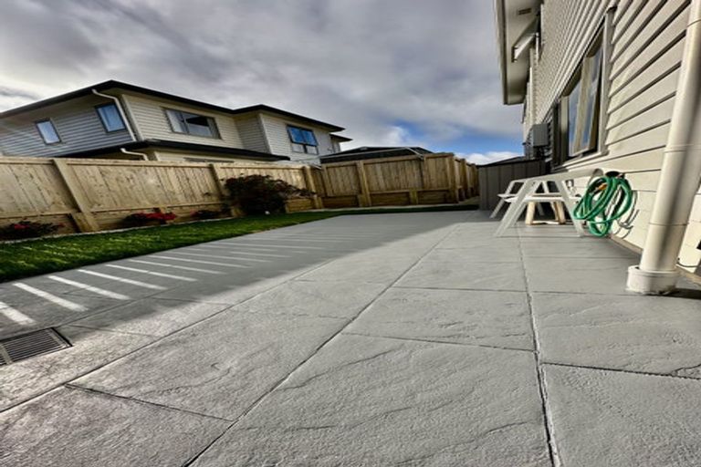 Photo of property in 20a Gifford Grove, Churton Park, Wellington, 6037