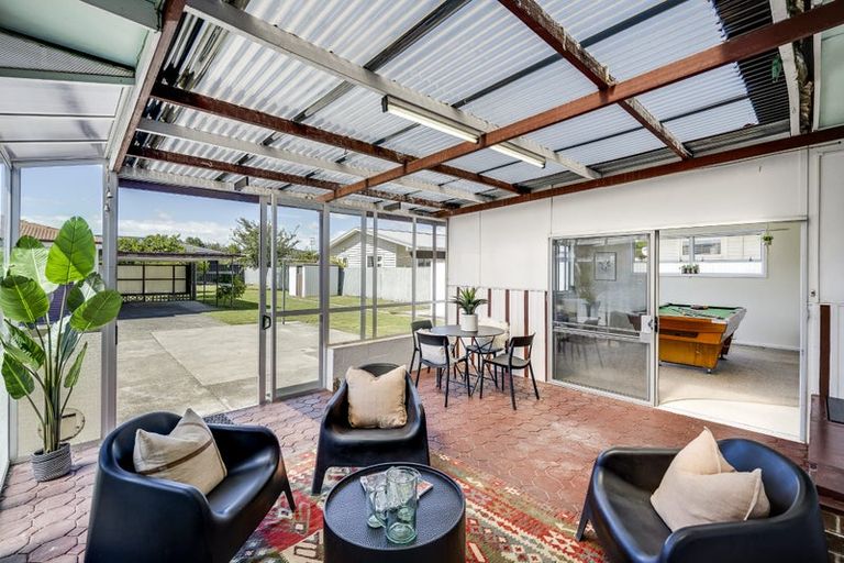 Photo of property in 42 King Street, Taradale, Napier, 4112